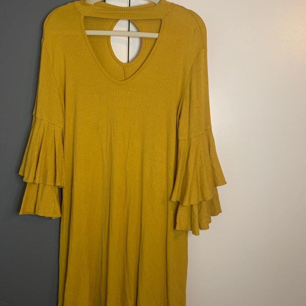 Mustard colored dress